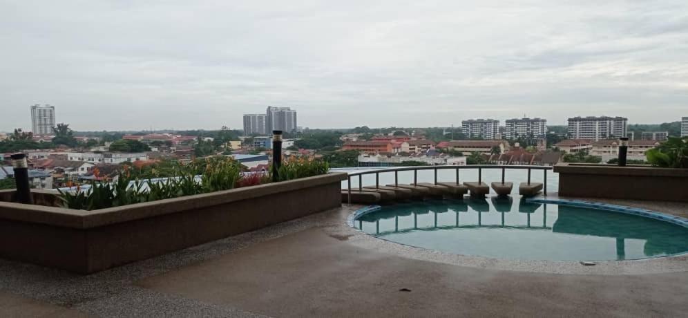 Kb Studio @D'Perdana Apartment Kota Bharu Exteriör bild